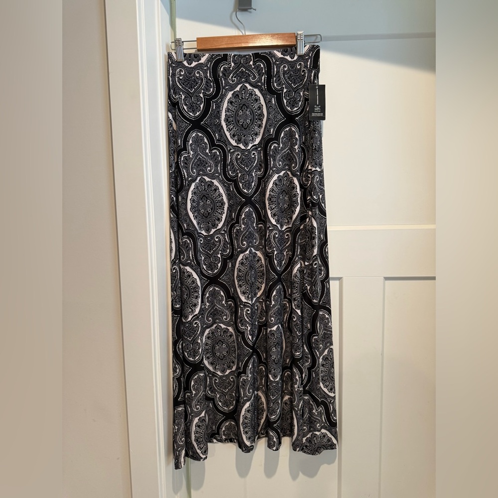 INC International Concepts Black and White A-Line Skirt